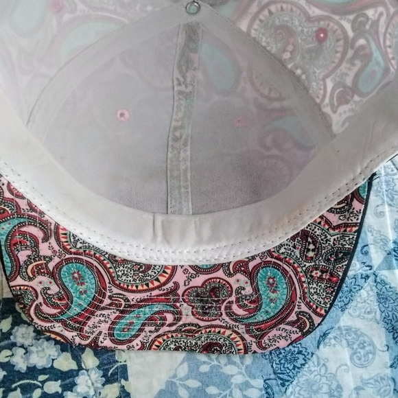 Level Up Cap Bundle - Picture 4 of 9